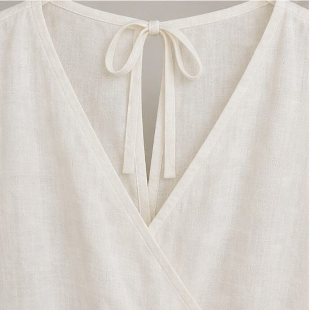 Ivory V Neck Top - Picture 4 of 6